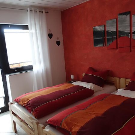 Ferienwohnung Zoe Osterbrucken Екстериор снимка